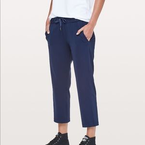 Lululemon On The Fly Crop *23"